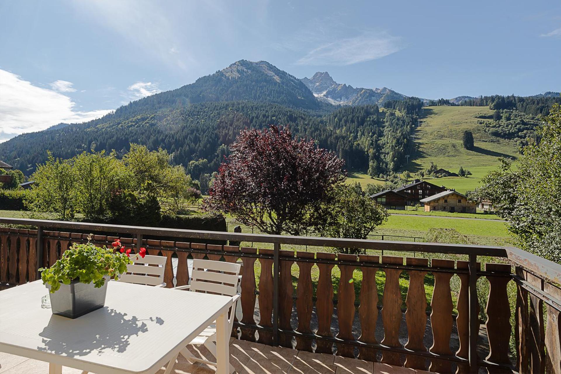 Chalet Les 4 Saisons - Ski, Parking Et Jardin Abondance エクステリア 写真