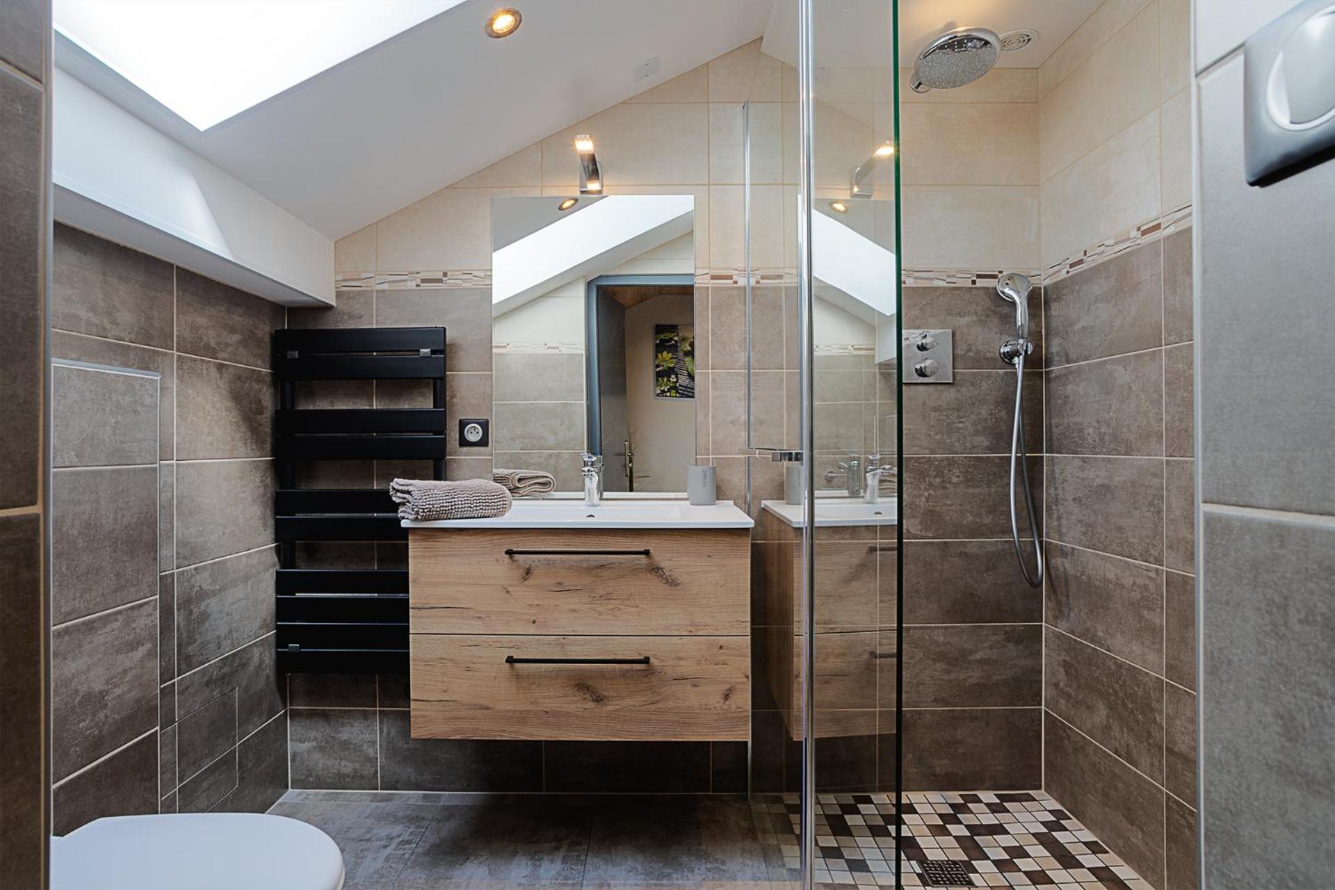 Chalet Les 4 Saisons - Ski, Parking Et Jardin Abondance エクステリア 写真
