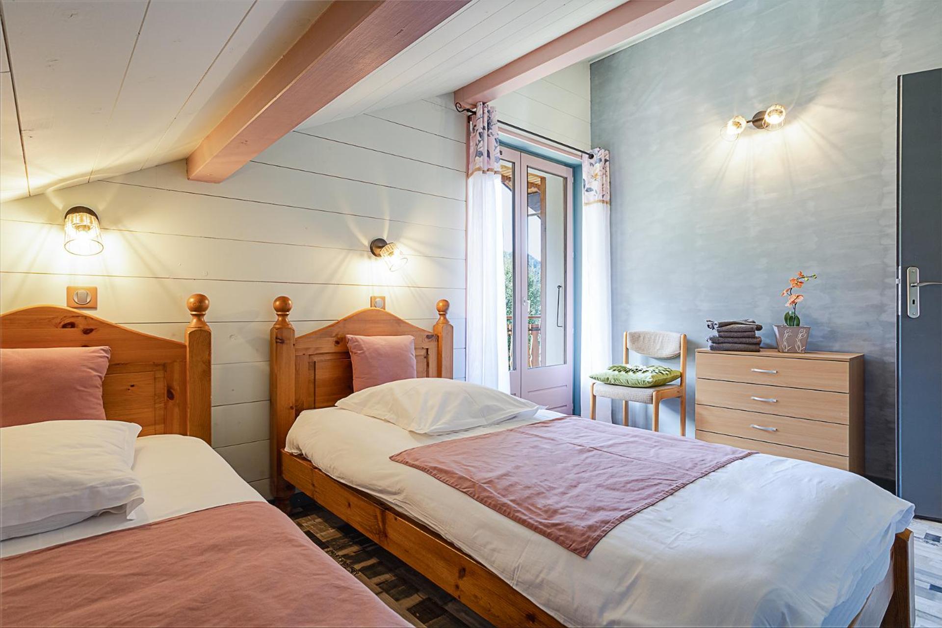 Chalet Les 4 Saisons - Ski, Parking Et Jardin Abondance エクステリア 写真
