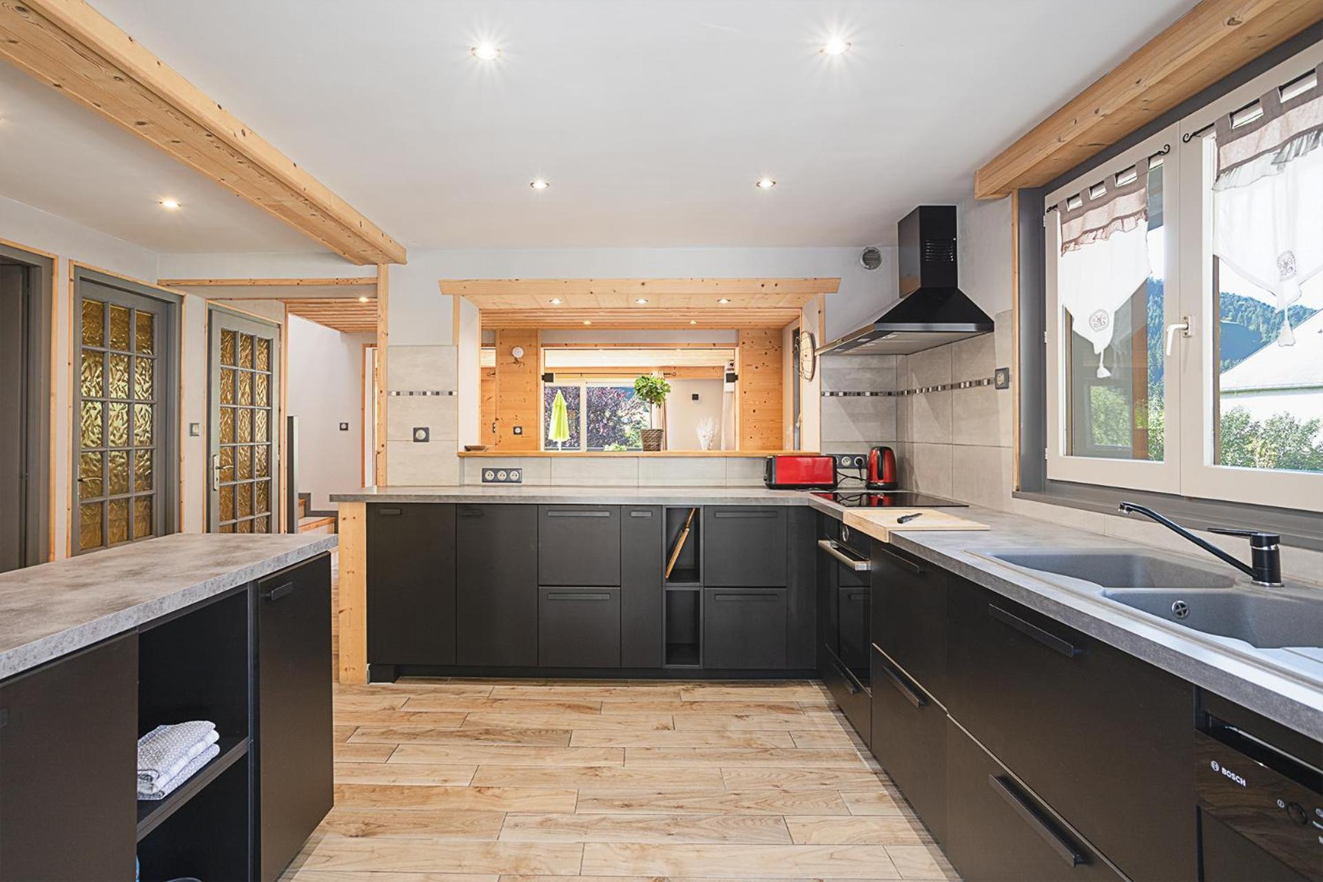 Chalet Les 4 Saisons - Ski, Parking Et Jardin Abondance エクステリア 写真